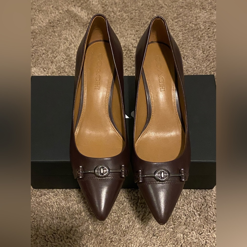 Coach Low Heels: Sz 8